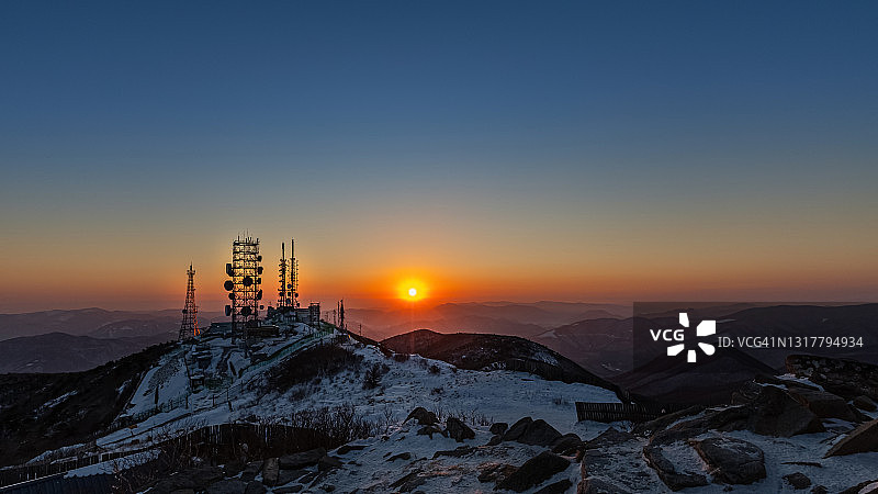韩国太白咸白山日出景色图片素材