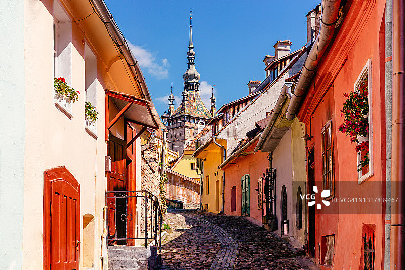 锡吉什瓦拉的彩色街道，特兰西瓦尼亚，罗马尼亚图片素材