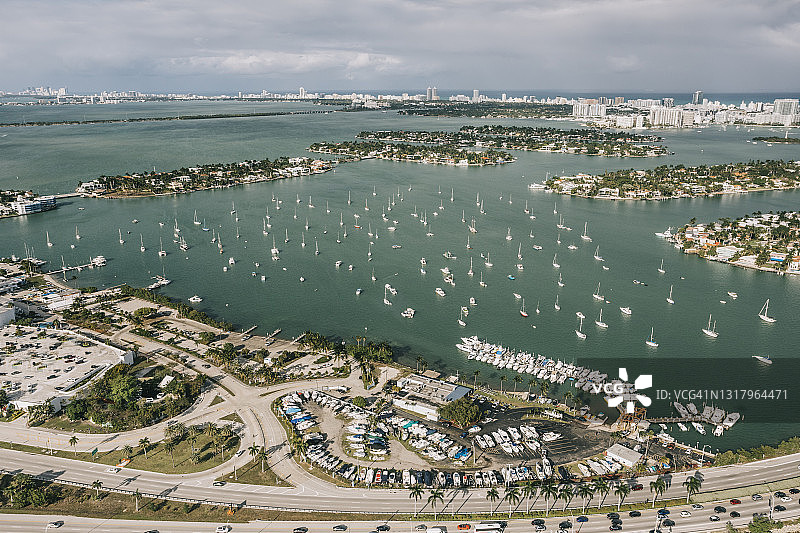 迈阿密海上的高速公路图片素材