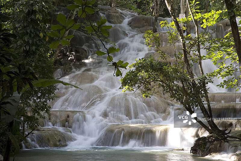 牙买加邓恩河瀑布图片素材