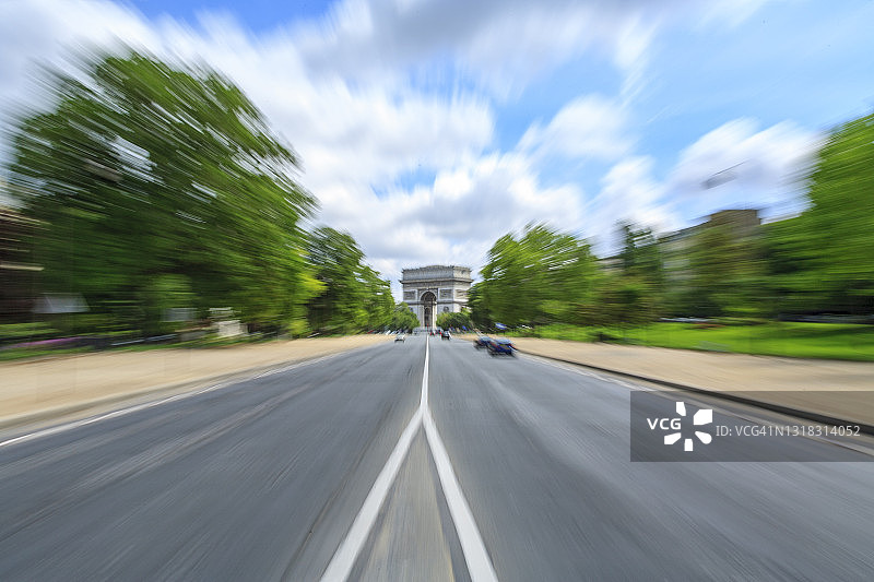 通往法国巴黎凯旋门的道路图片素材