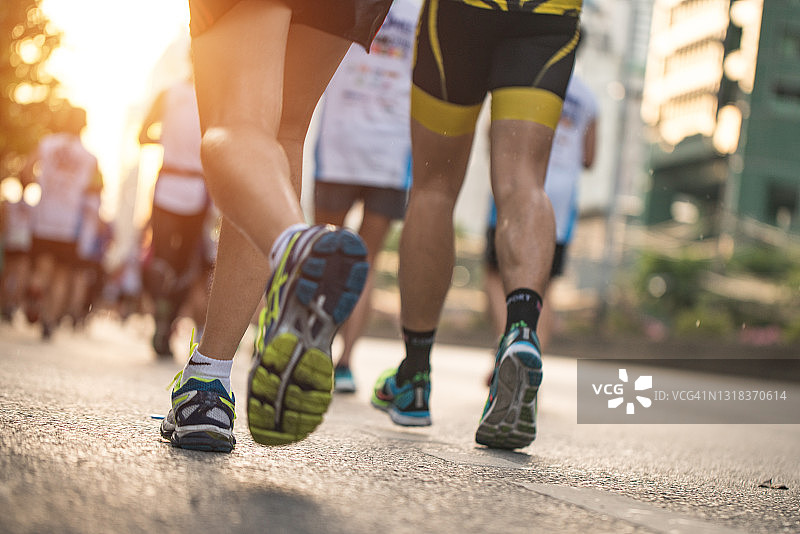 模糊的马拉松跑者图片素材