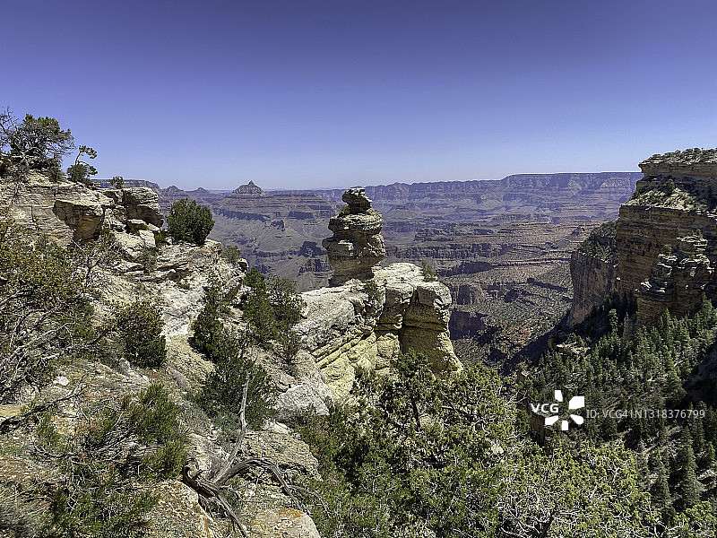 大峡谷南缘鸭岩观景点图片素材