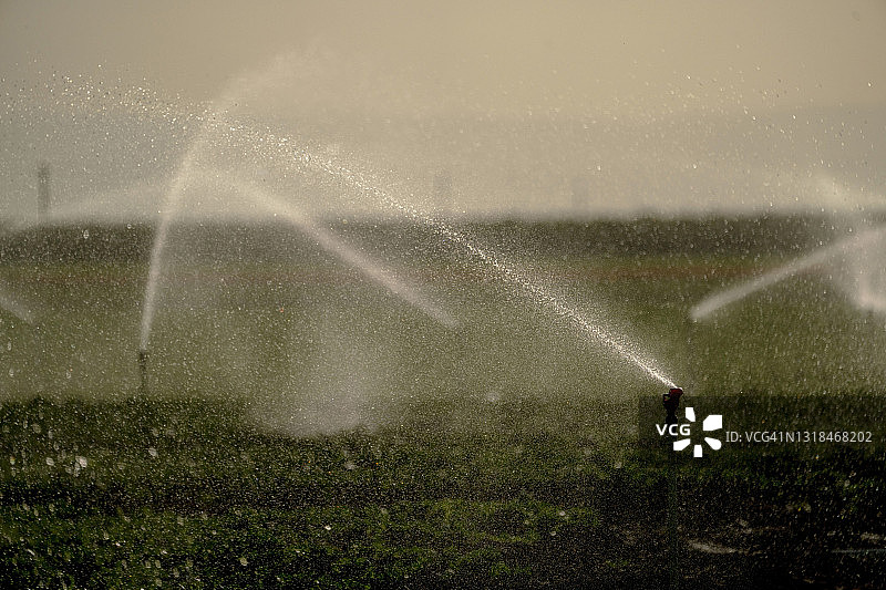 农作物灌溉图片素材