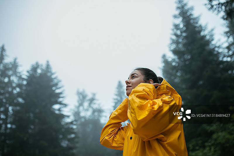 雨让我快乐图片素材