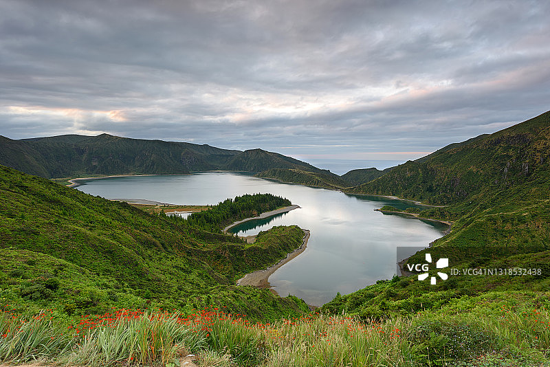 圣米格尔岛美丽的泻湖风光，亚速尔群岛，葡萄牙图片素材
