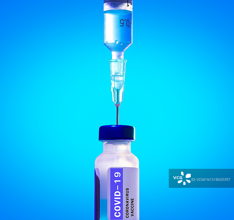 新冠疫苗：疫苗瓶和注射器接种工具，用于疫苗接种治疗。背景精美图片素材
