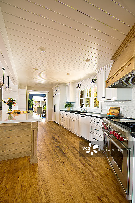 住宅家居改造现代厨房设计图片素材