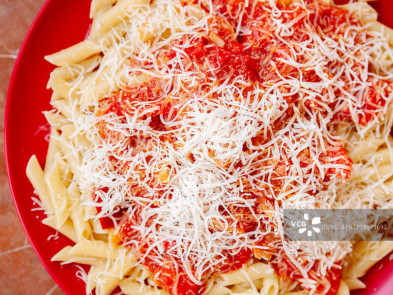 番茄奶酪意大利面图片素材