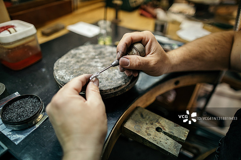 珠宝制造图片素材