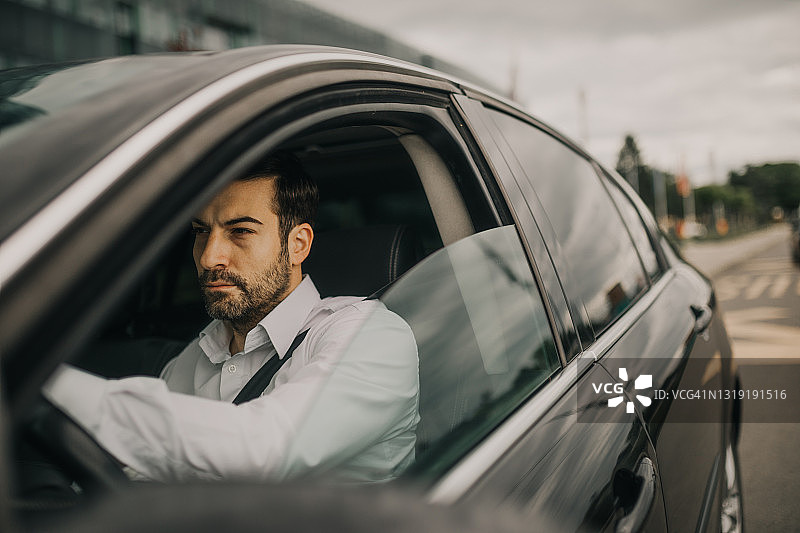 商人开车图片素材