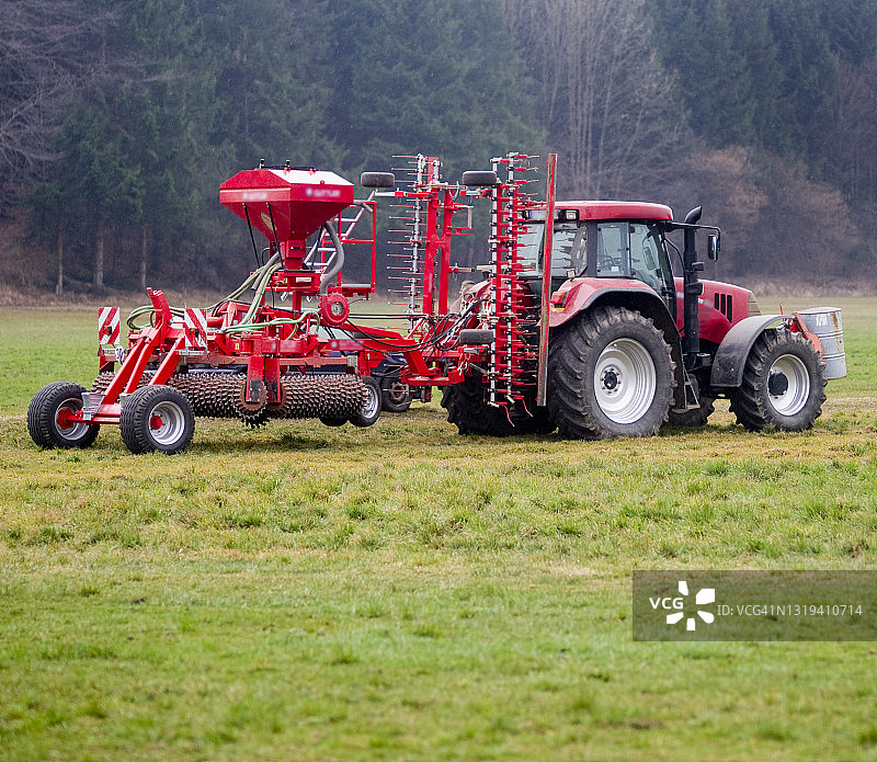 农业拖拉机图片素材