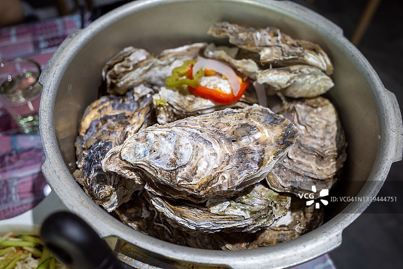 锅蒸生蚝图片素材