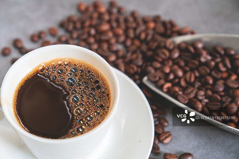 咖啡杯和咖啡豆图片素材