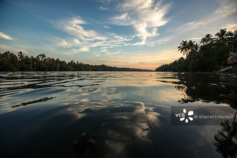 印度日出图片素材