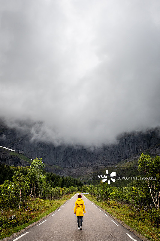 罗弗敦群岛的道路图片素材