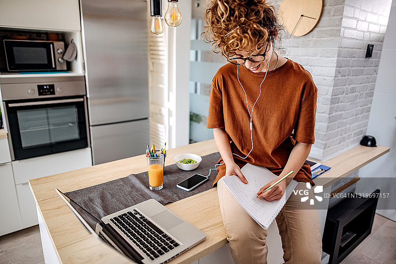 我效率很高图片素材