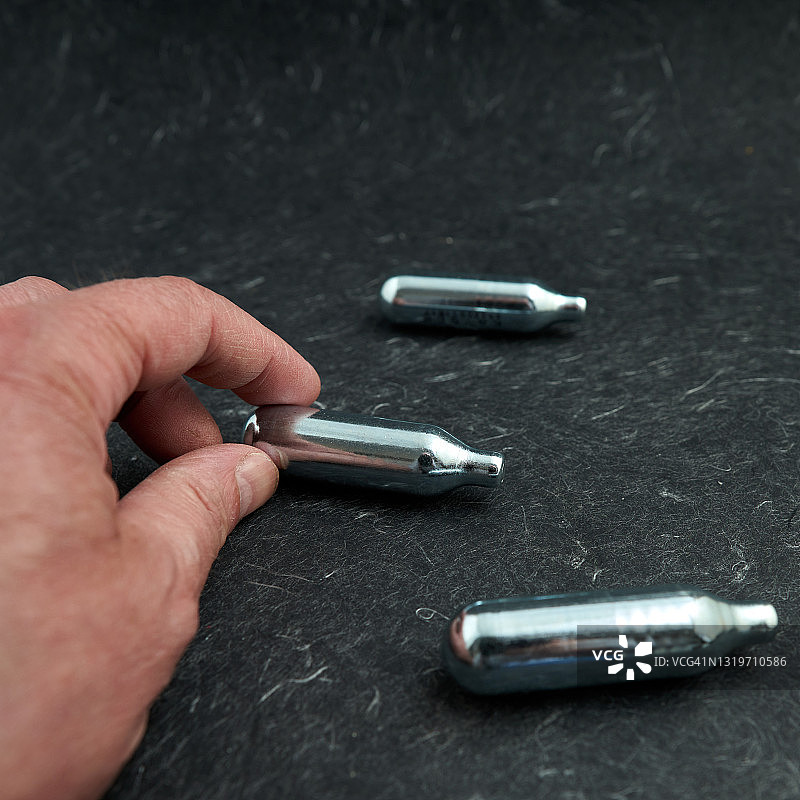 一氧化二氮弹药筒图片素材