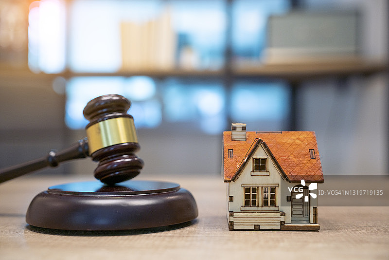 法律财产拍卖图片素材