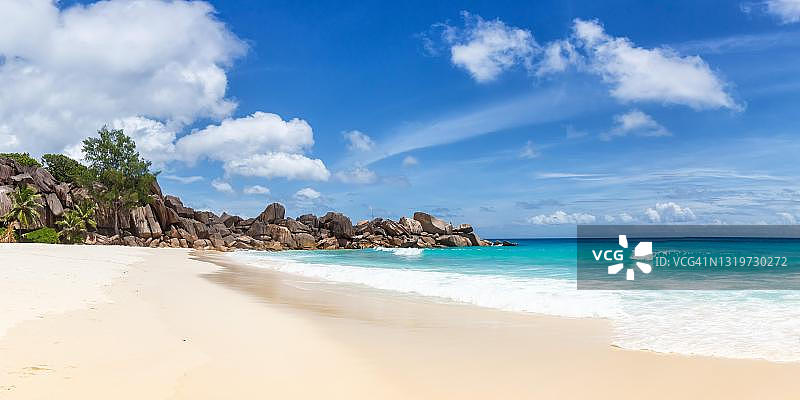塞舌尔拉迪格岛格兰德安塞海滩全景假日图片素材