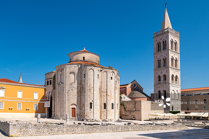 克罗地亚扎达尔圣多纳图斯大教堂图片素材