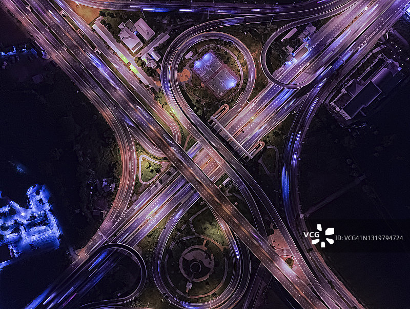 夜间城市交通高速公路图片素材