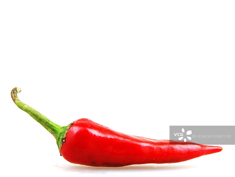 白色背景上的红辣椒图片素材
