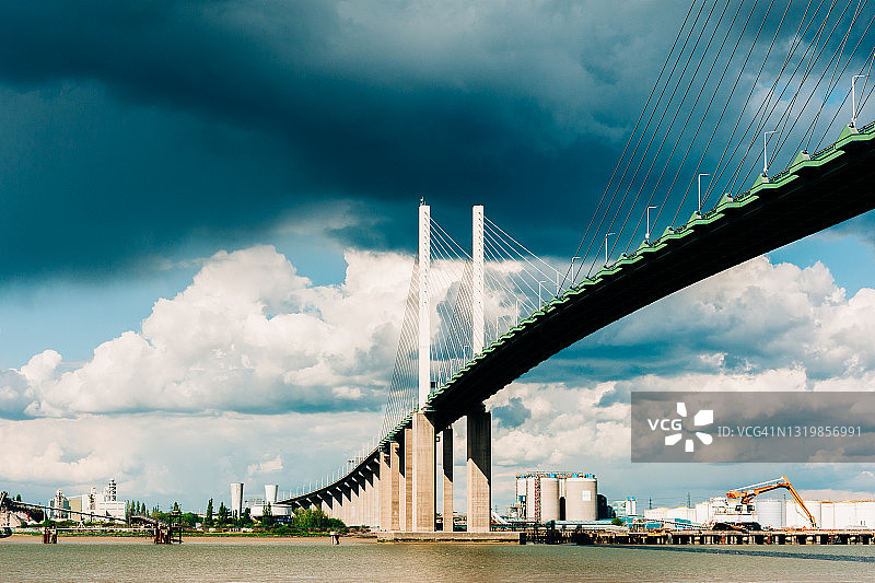 阳光明媚的达特福德跨海大桥Stock照片图片素材