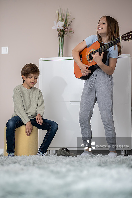 小艺术家图片素材