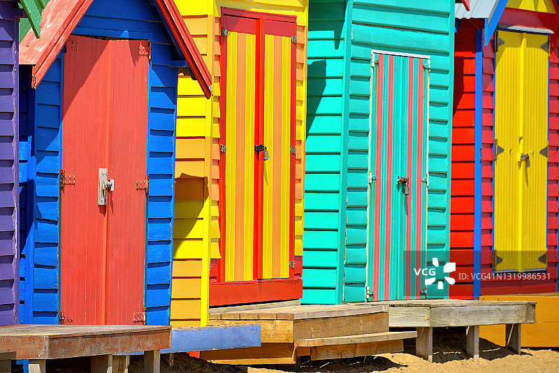 澳大利亚墨尔本布莱顿海滩的沙滩小屋图片素材