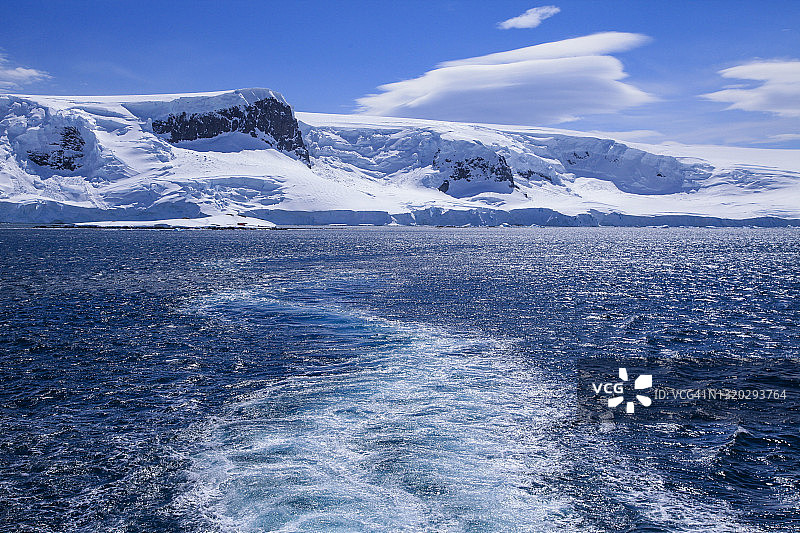 特里尼蒂岛景色图片素材