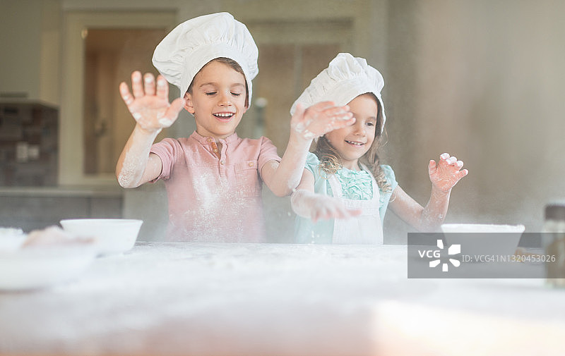 在家准备食物图片素材