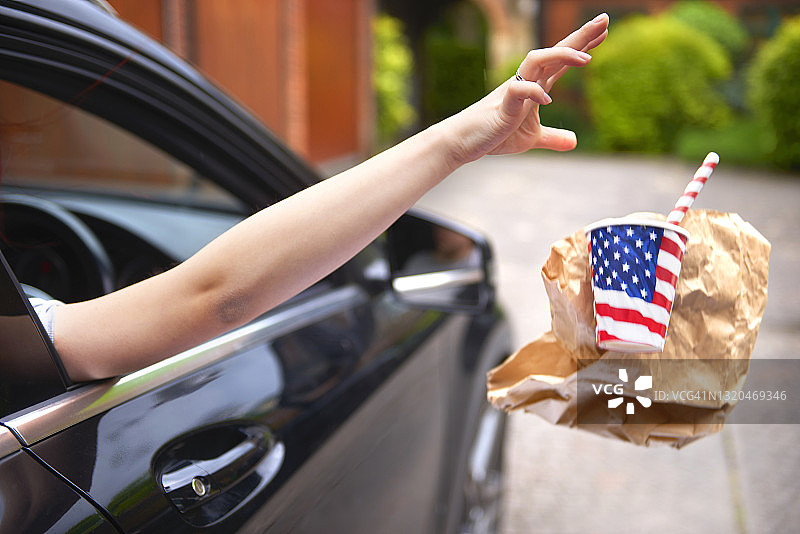 乱扔垃圾的人图片素材