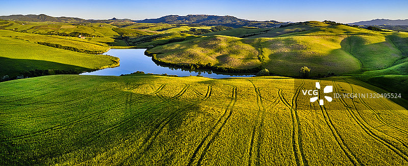 意大利托斯卡纳的沃尔泰拉乡村图片素材