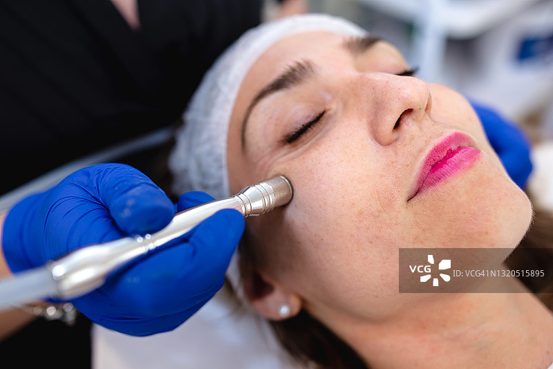 钻石微晶磨皮美容护理图片素材