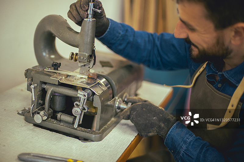 制鞋中图片素材