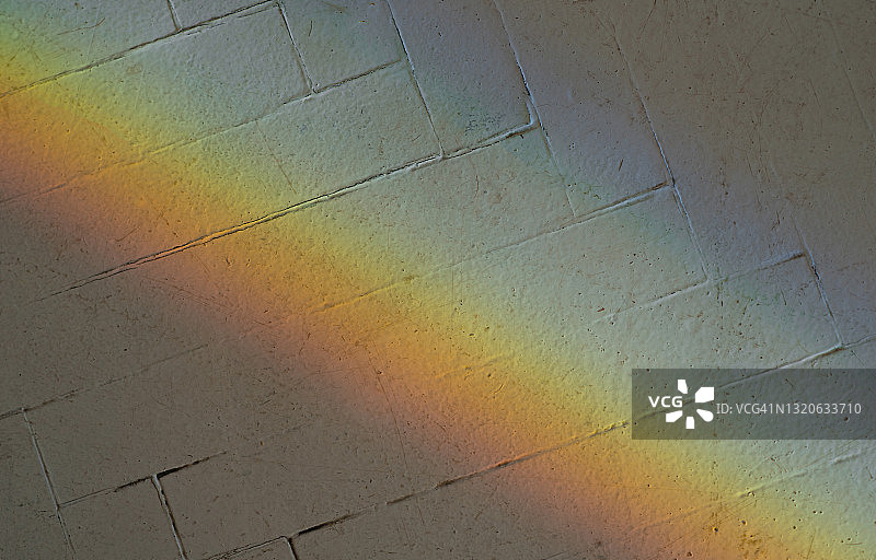 地板上美丽的彩虹图片素材