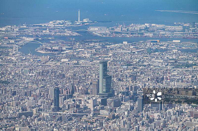 飞机航拍日本大阪城市景观图片素材