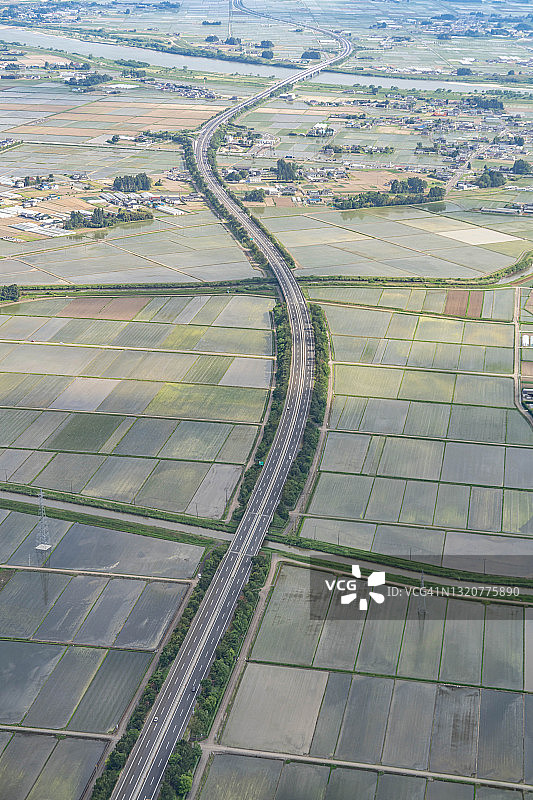 飞机航拍日本宫城县稻田公路图片素材