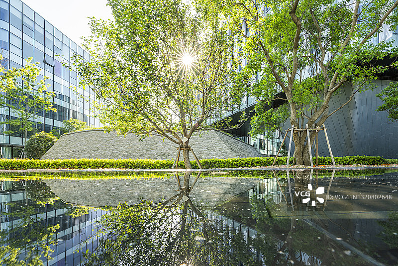 现代绿色城市图片素材