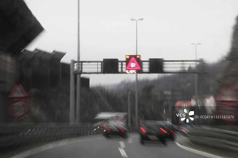 酒后驾车图片素材