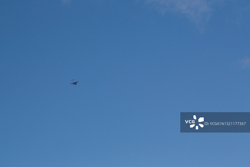 空中的伊尔-76运输机图片素材