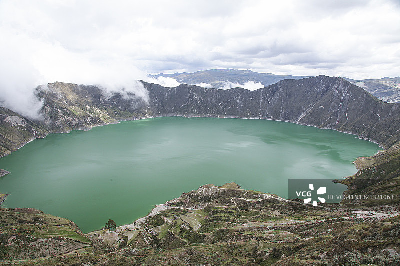 奎洛托阿火山湖风光图片素材