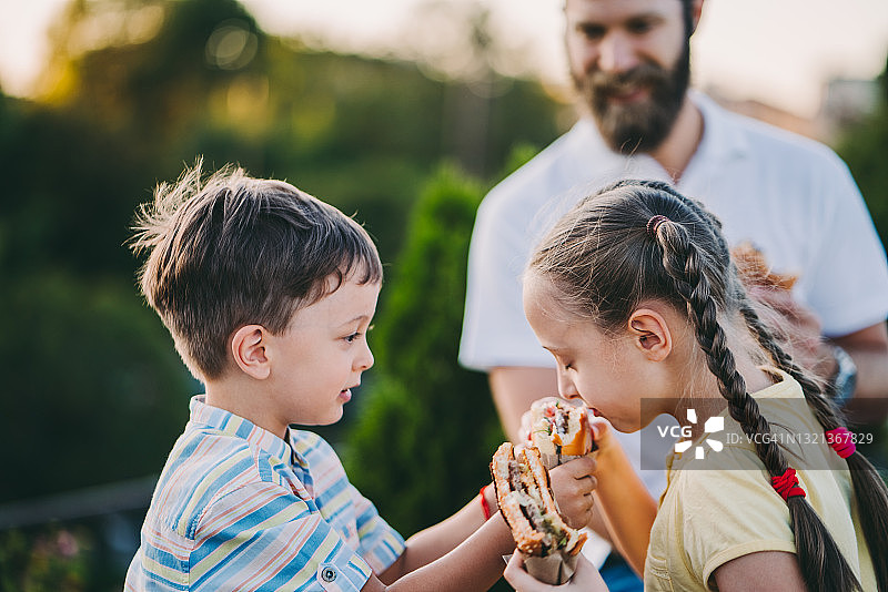 单亲家庭图片素材