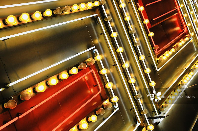 霓虹灯的完整画面照片图片素材