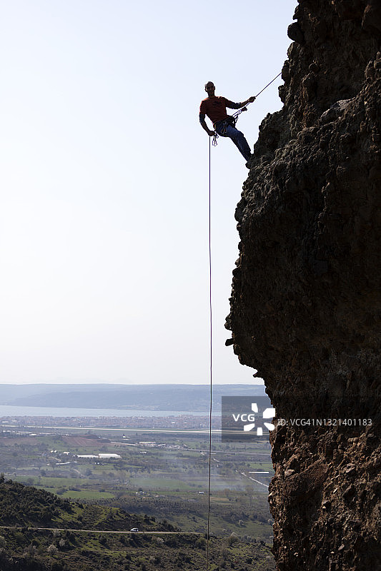 冬季极限攀岩图片素材
