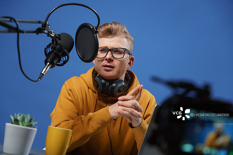 视频博主图片素材