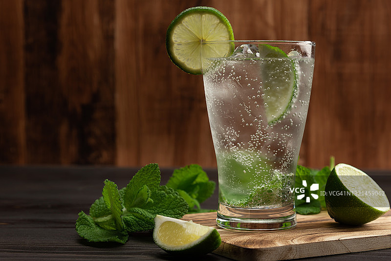 青柠碳酸饮料图片素材