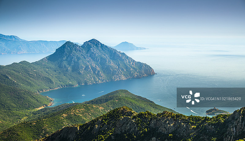 科西嘉岛西部海岸线图片素材