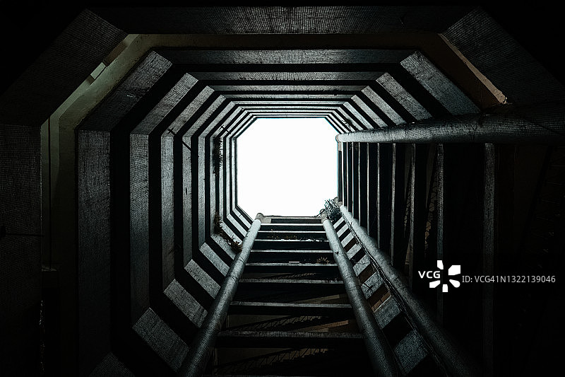 2.5D建筑物内部的方形底部视图图片素材